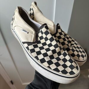 Vans women’s Checkered Slip-On Shoes - Black and white - Size 9 Women’s